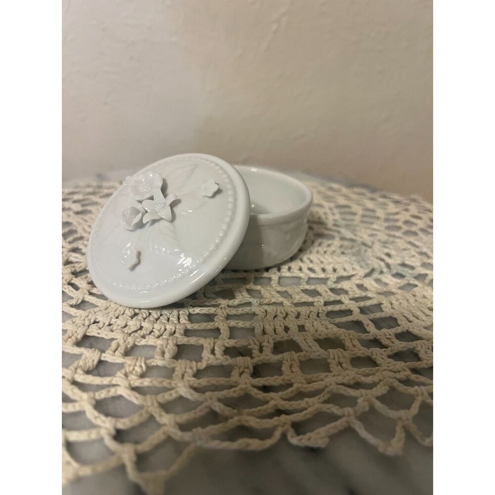 White Trinket Box with roses